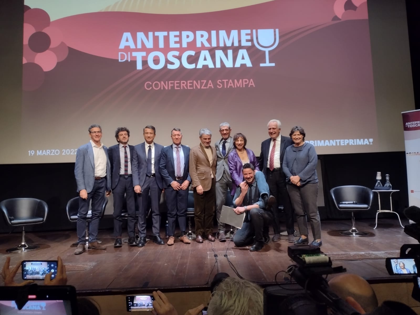 Immagine Settimana di anteprime del vino in Toscana, la presentazione con Gianna Nannini